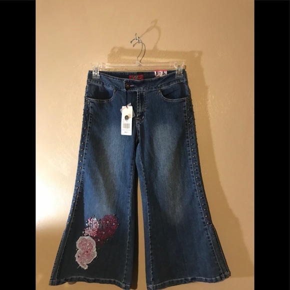 Platinum plush girls - Picture 1 of 5